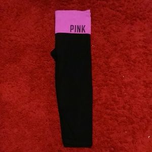 VS Yoga Capri Pants